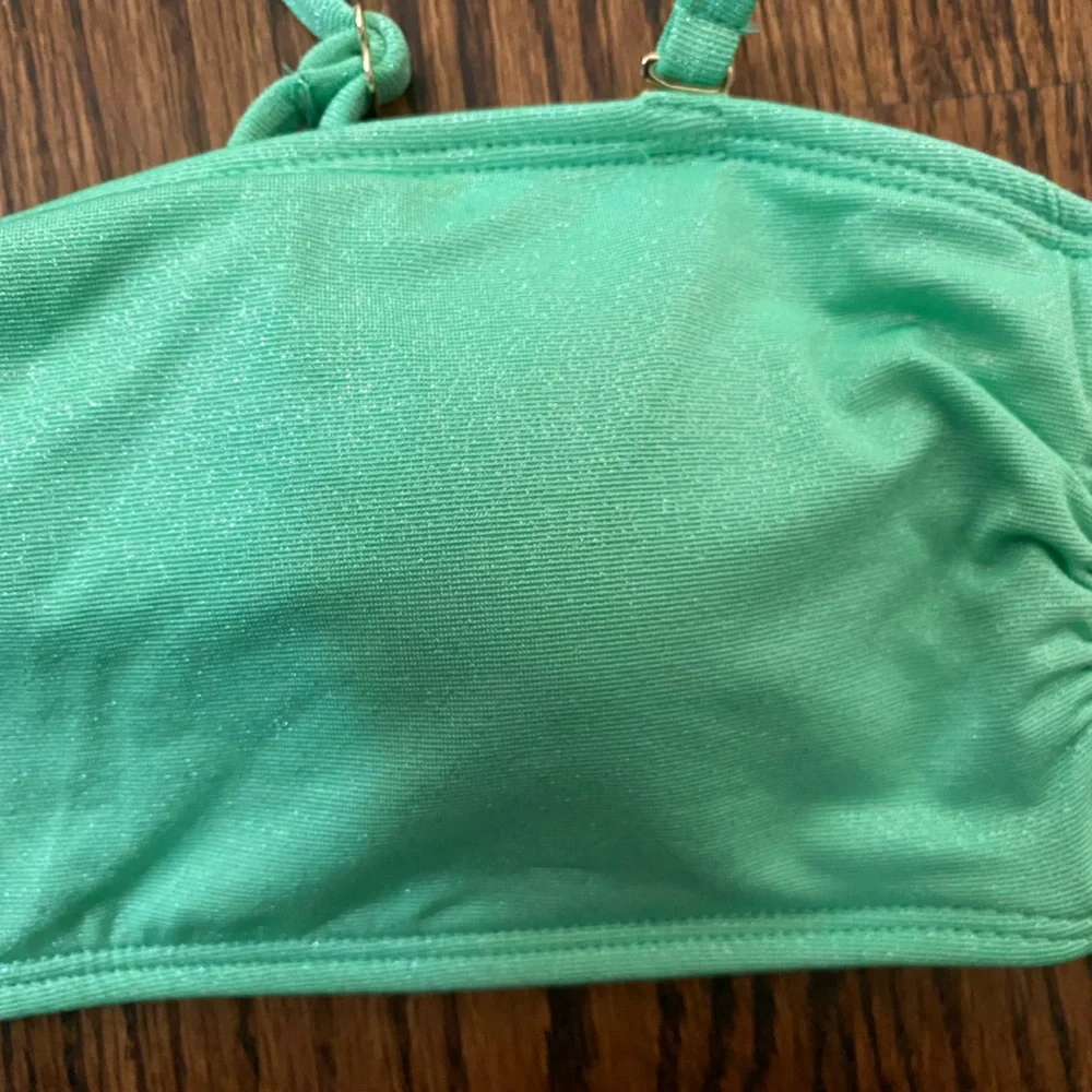 NWT California Waves Juniors'‎ Metallic Shine Bandeau Bikini Top Size Large Mint